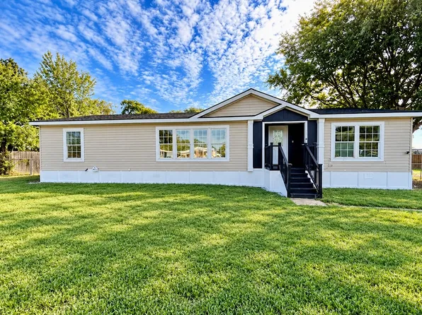 250 Rio Grande Dr, Midlothian, TX 76065