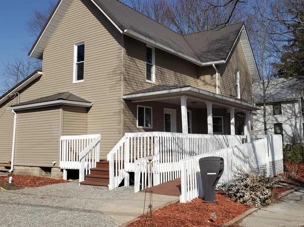 323 S Oak St, Albion, IN 46701