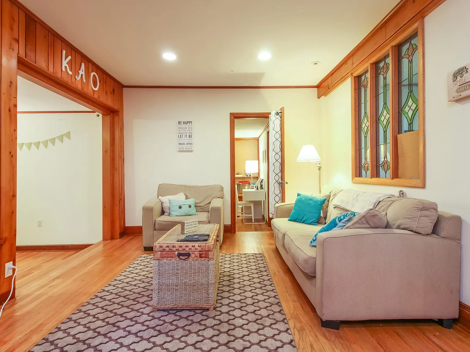 670 Evergreen Ave — Photo 2