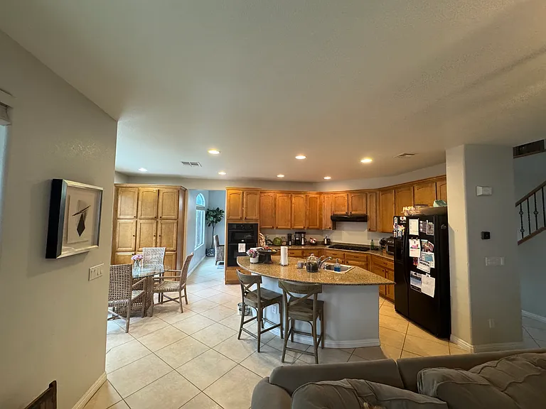 3913 Lower Saxon Ave — Photo 9
