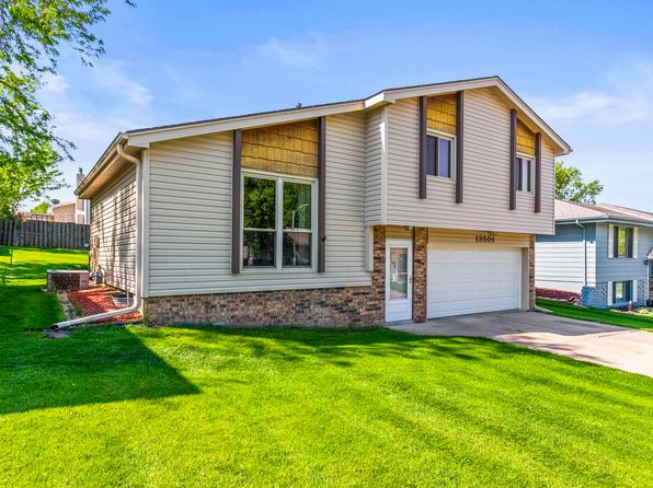 13501 Gertrude St, Omaha, NE 68138