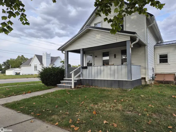 1032 Pearl St, Grinnell, IA 50112