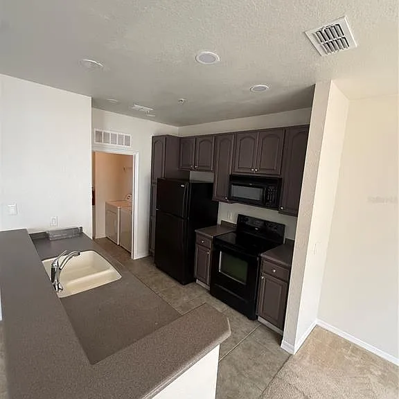 2532 Grand Central Pkwy #3 — Photo 9