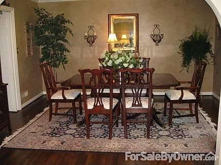 Dining room across from the living room with an opening into the kitchen.