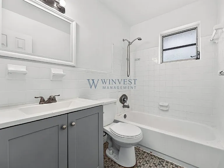 Presidential View Apartments — Photo 42
