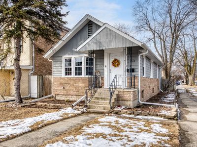 2048 N 72nd Ct, Elmwood Park, IL, 60707