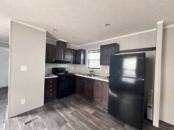 210 12th St Lot 1, Clay Center, KS 67432
