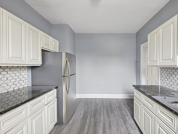 3rd image of 6700 Park Ave #13