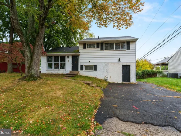 1453 Doris Rd, Abington, PA 19001