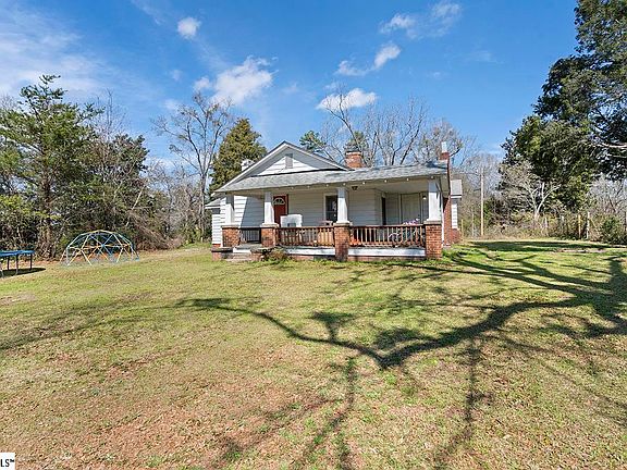 2nd image of 543 Martin Rd