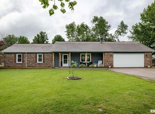 6443 Roberts Rd, Marion, IL 62959