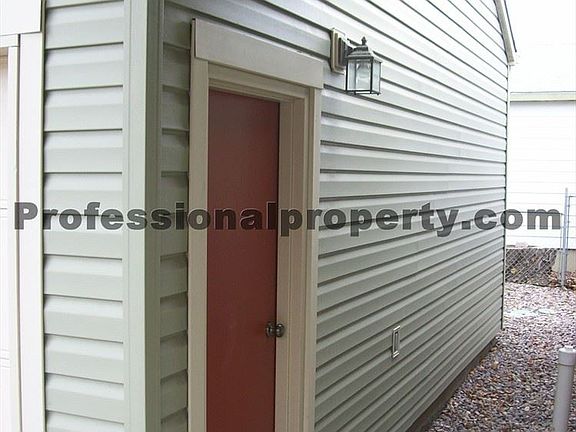 4th image of 1242 S 4th St W #A-b