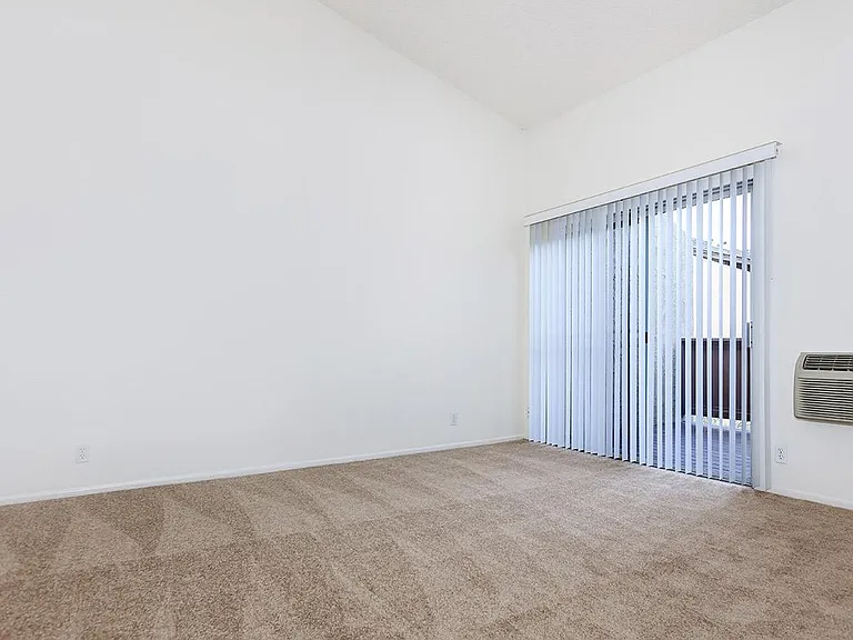 5001 Beach Blvd — Photo 9