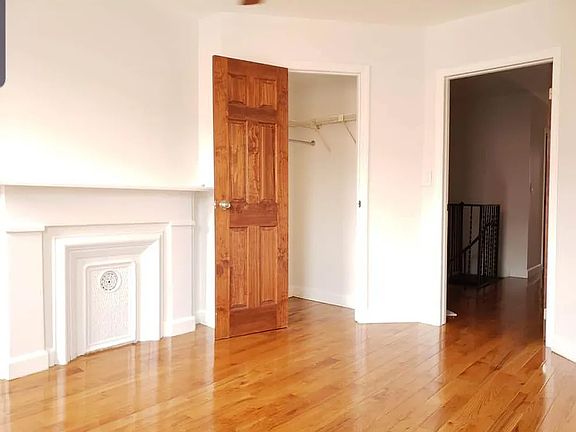 5th image of 392 12th St APT 1L
