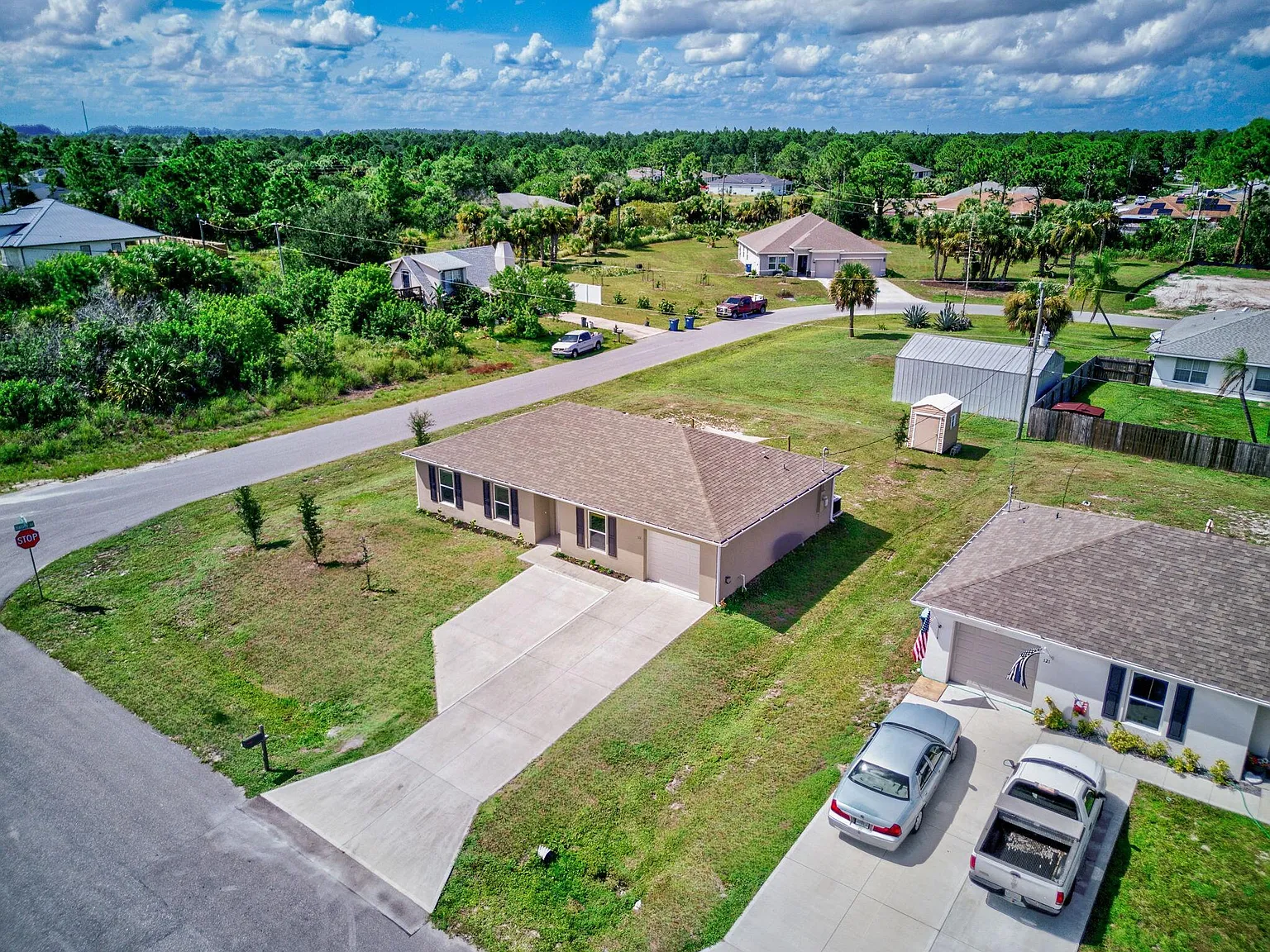 3 bed, 2.0 bath, 1221 sqft, $1,900 — Photo 3