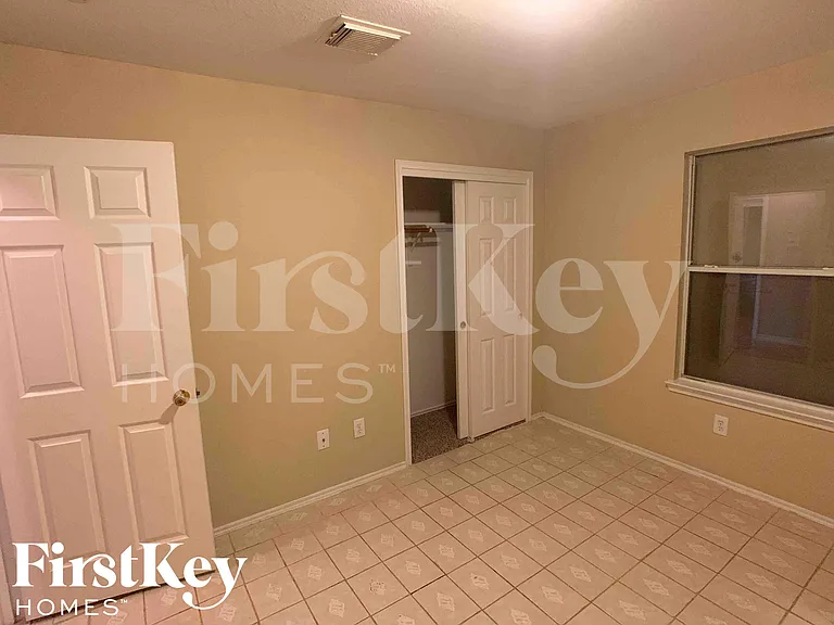 9342 Bowmore Ct — Photo 7