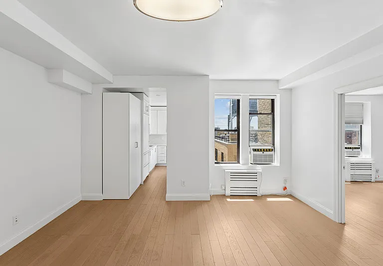 915 W End Ave #1503 — Photo 7