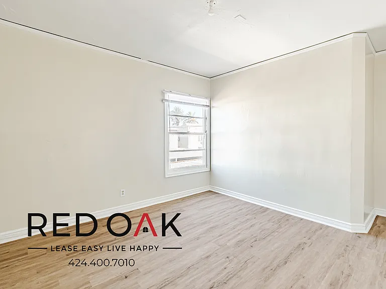 1810-1814 S Westmoreland Ave #18124 — Photo 5