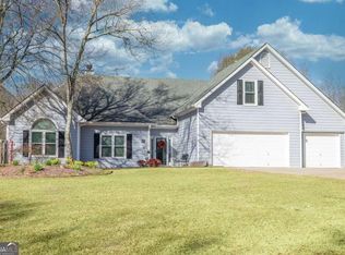 62 Wood Crest Ln, Hoschton, GA 30548