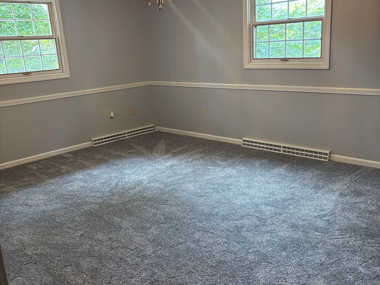 4 bed, 2.5 bath, 2688 sqft, $2,500 — Photo 4