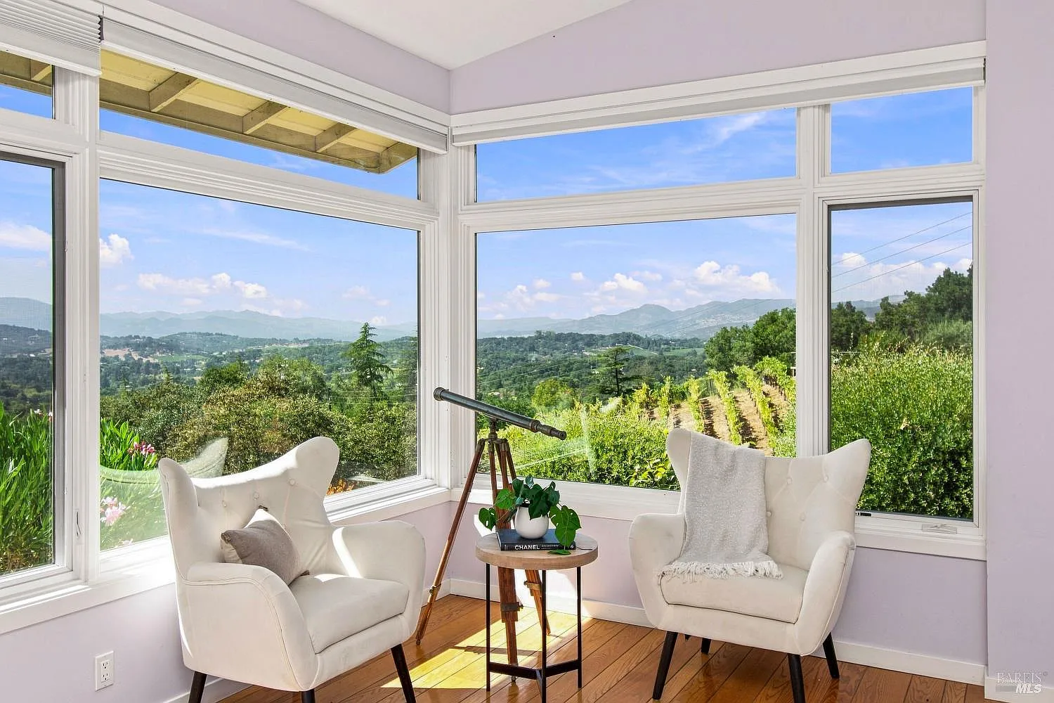 6006 Wild Horse Valley Road - 4bd/3ba, 2,944 sqft - in Napa, CA