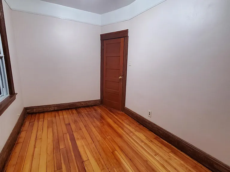 387 Avenue E — Photo 16