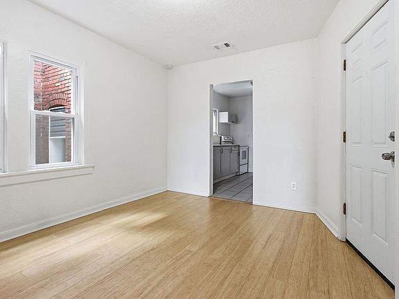 3rd image of 545 6th St Unit 2
