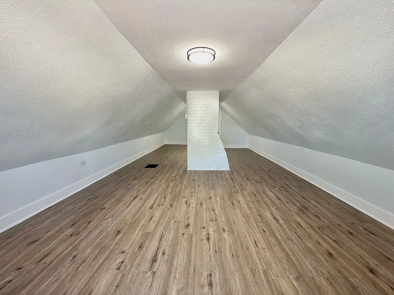 5912 Elmwood Ave — Photo 18
