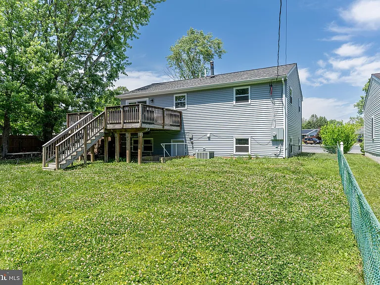 150 Fairway Rd — Photo 4