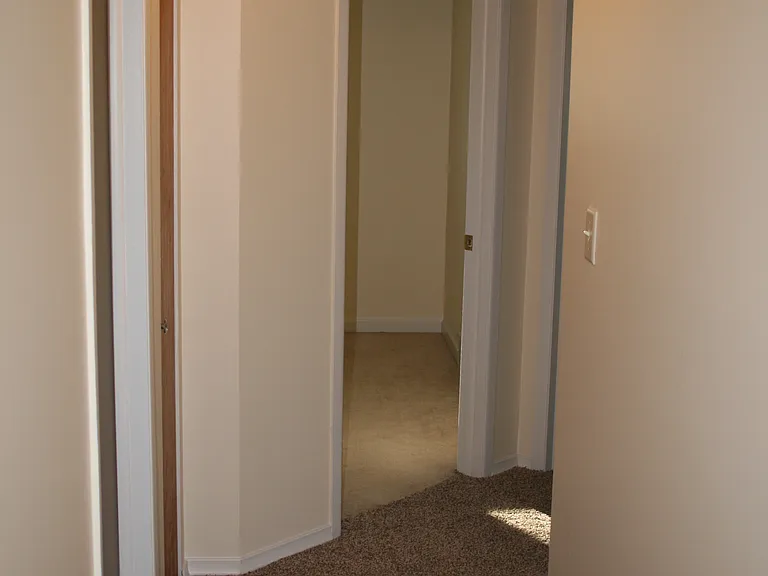 8177 Rene Dr — Photo 21