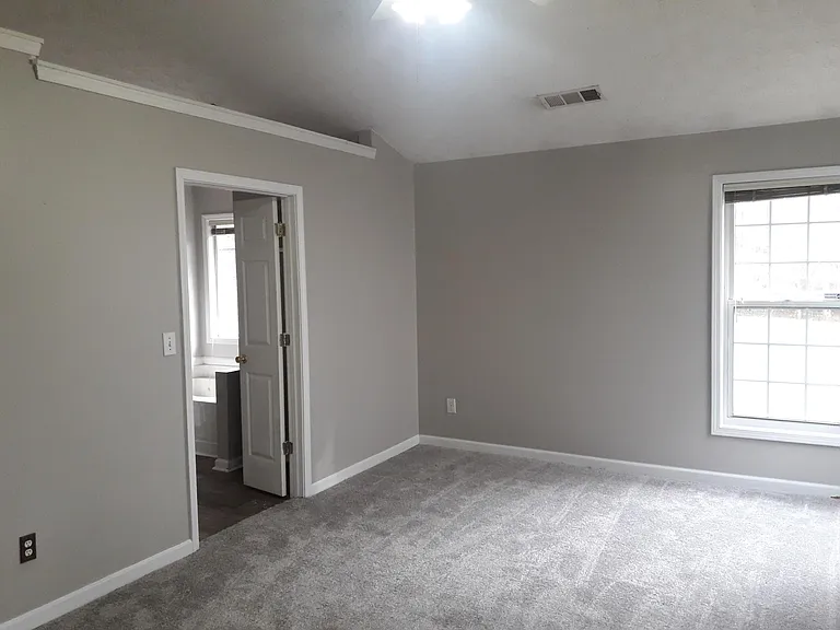 456 Suwanee East Dr — Photo 7