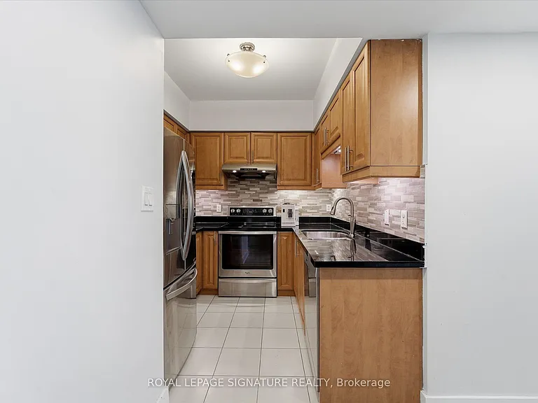 263 Wellington St W #301 — Photo 6