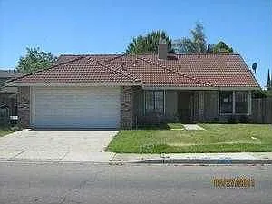 1704 Hackett Rd photo 1