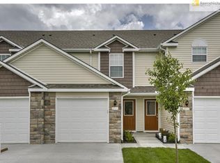 252 Pointe Ln, Raymore, MO 64083