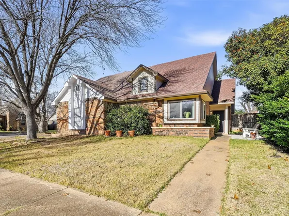 730 Bordeaux Dr, Euless, TX 76039