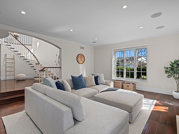 4th image of 47 Santa Catalina Dr