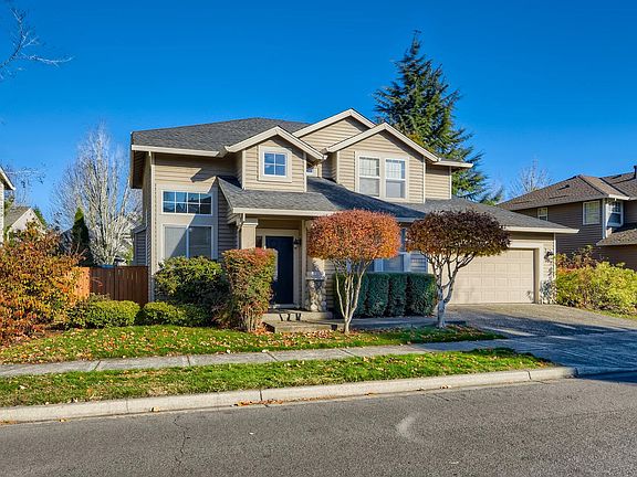 2nd image of 1167 NE Creeksedge Dr