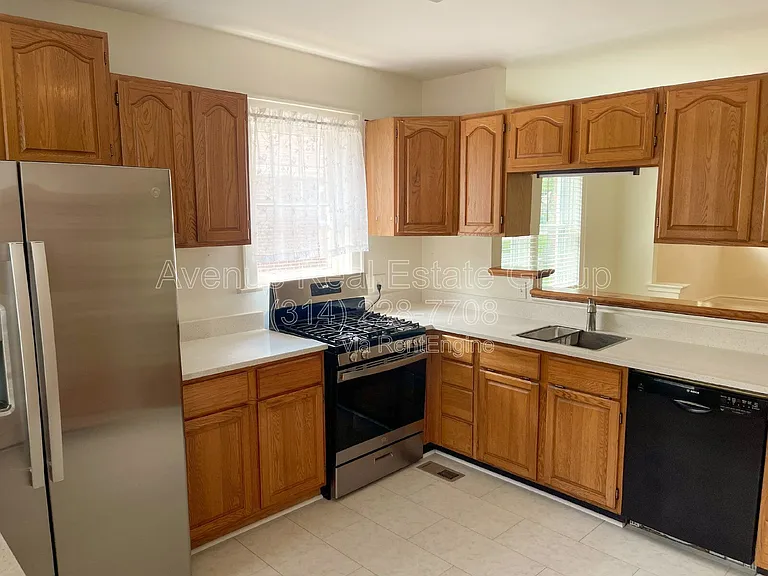 9006 Madge Ave — Photo 6