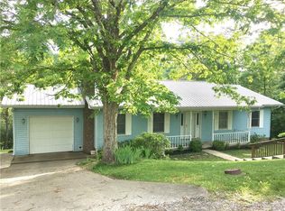 38 Poplar Hls, Hurricane, WV 25526