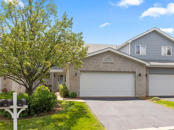 19428 Cranfield Ln, Tinley Park, IL 60487