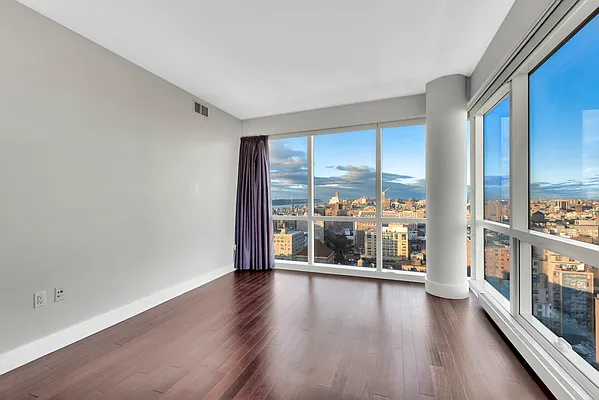 Rented by Corcoran | media 25