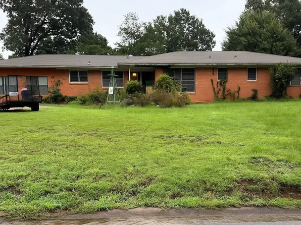 608 Carlisle Dr, Kilgore, TX 75662