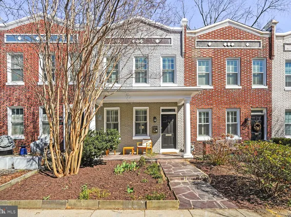 2109 37th St NW, Washington, DC 20007