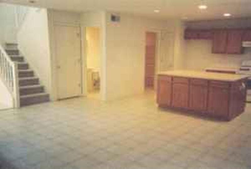 1st image of 1143 Royalblue Dr