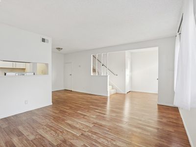 1042 Mohr Ln APT B, Concord, CA, 94518