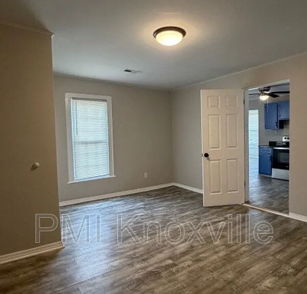 1409 Sevierville Rd — Photo 4
