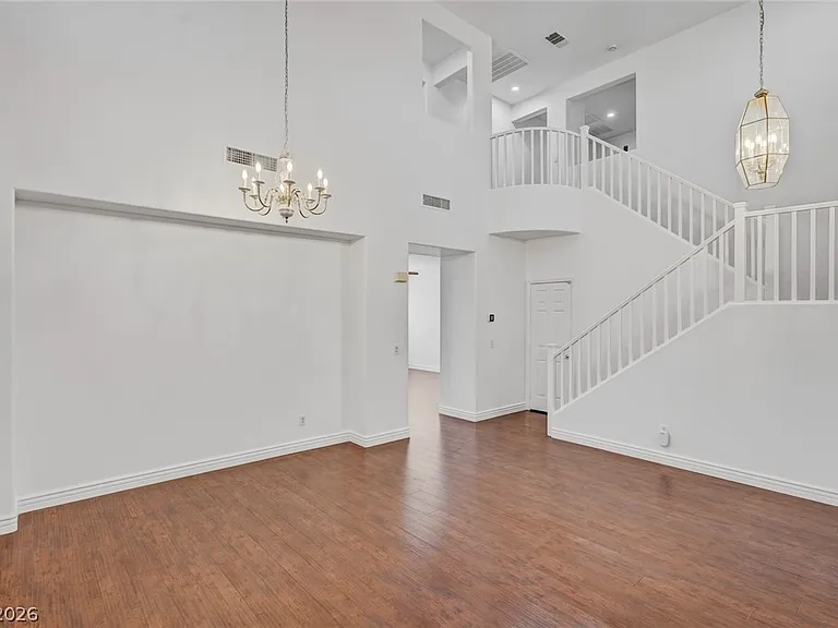 3034 Carbondale St — Photo 8