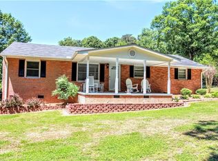 7901 Alcorn Rd, Oak Ridge, NC 27310