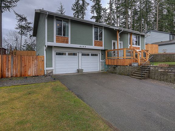 2nd image of 3156 La Linda Ct SE