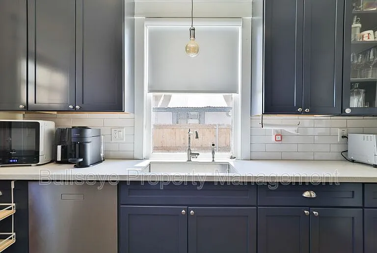 1238 E McKinley St — Photo 10